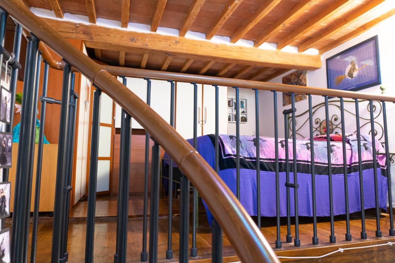 Le Streghe Rooms E Art,Centralissimo Con Garage Su Richiesta Livorno Exteriör bild